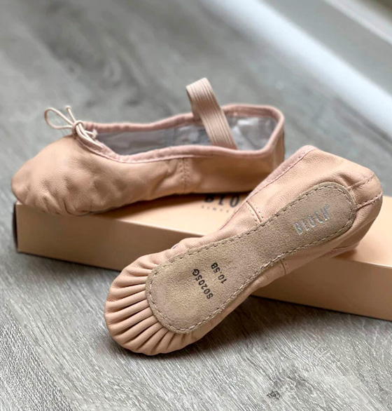 Photo for blog article: Guide for New Dancers and Dance Parents: Selecting Ballet Shoes